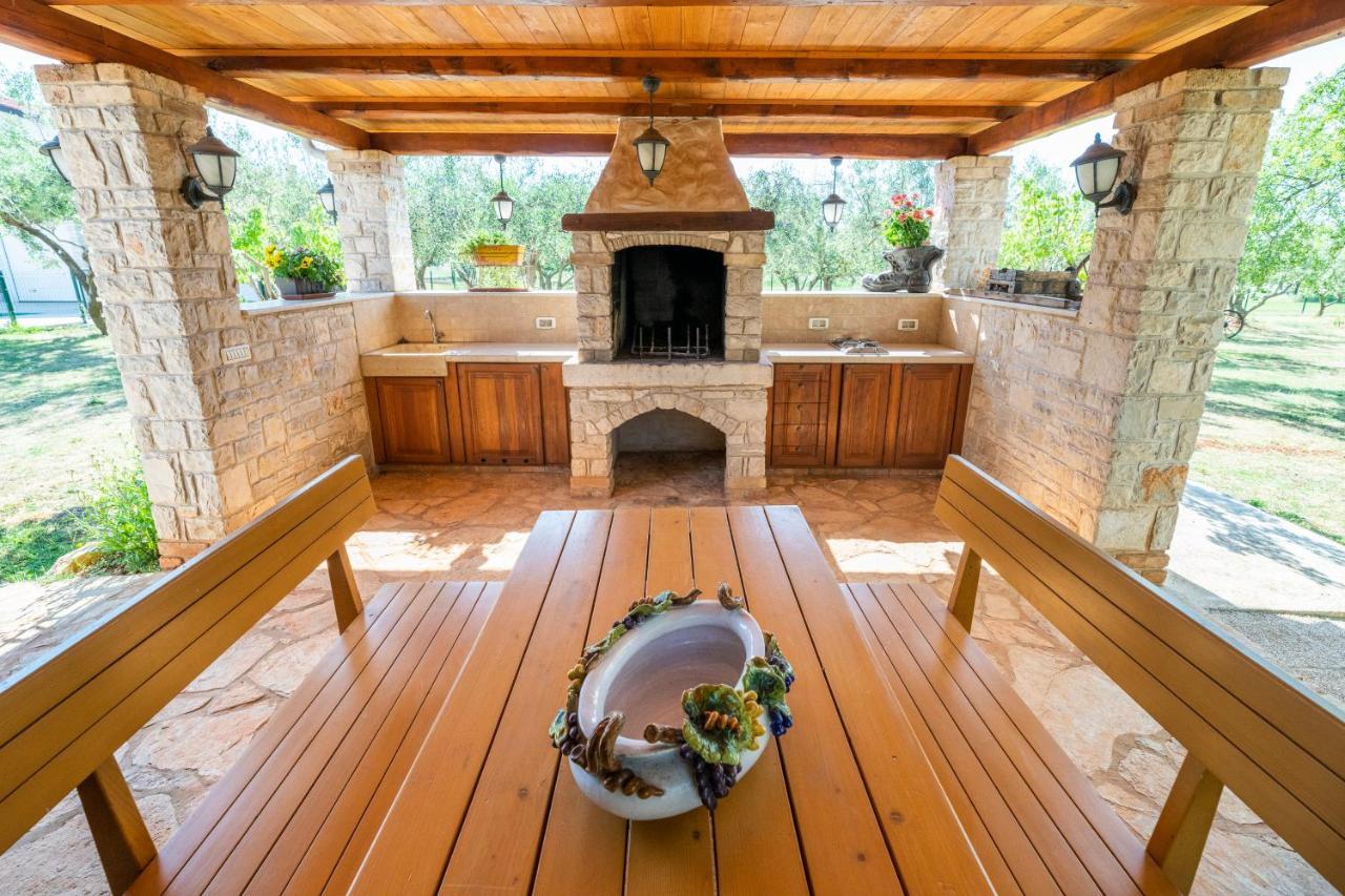 Casa Di Oliva Villa Brtonigla Bagian luar foto