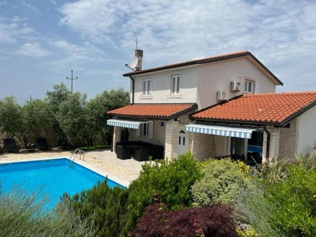 Casa Di Oliva Villa Brtonigla Bagian luar foto